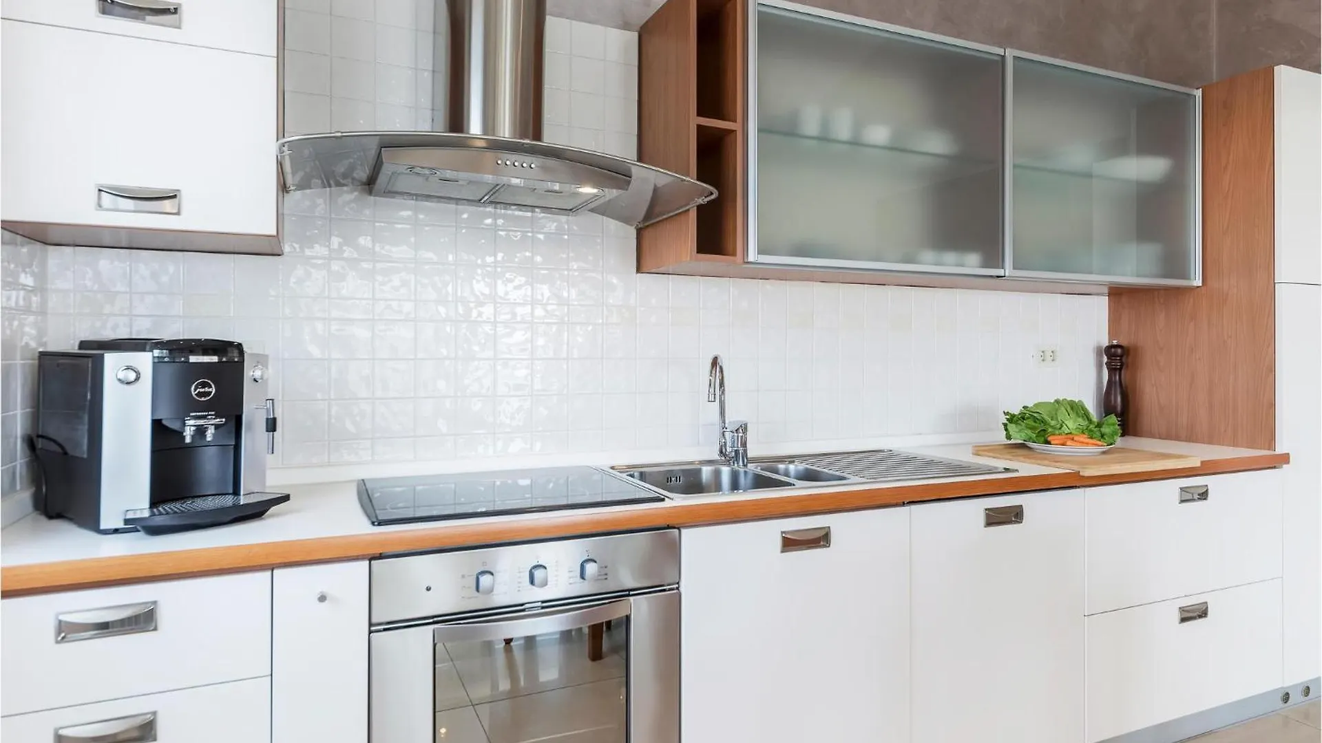 2 Bedroom Cozy Apartment In Banjole