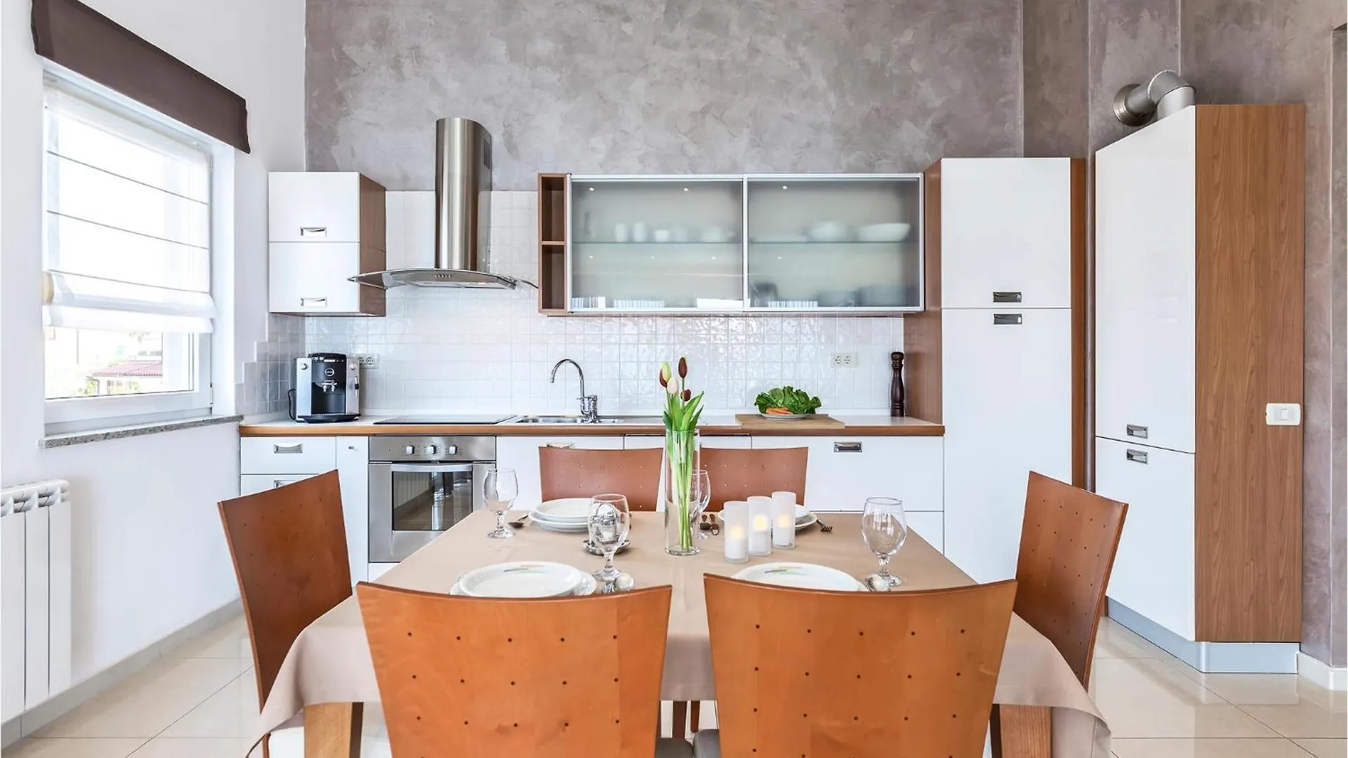 2 Bedroom Cozy Apartment In Banjole Croatia